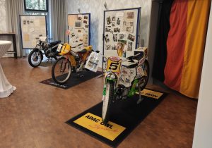 Ausstellung 75 Jahre DMSC